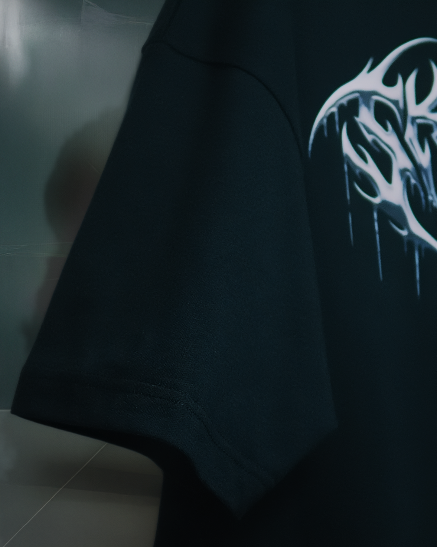 SKINRAVE Tee // MELTED METAL GREY // Industrial Awakening_01