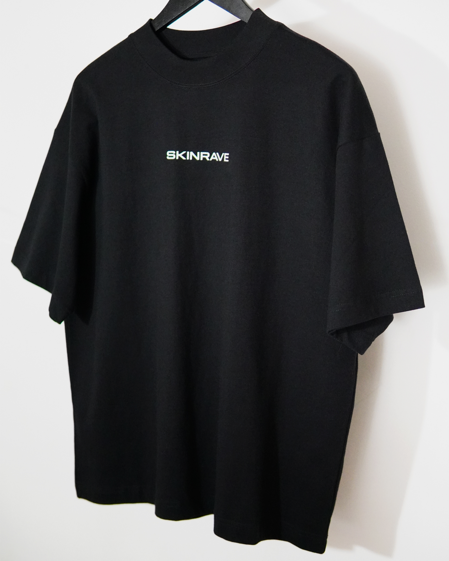 SKINRAVE Tee // KICKCORE GREY // The Manifesto