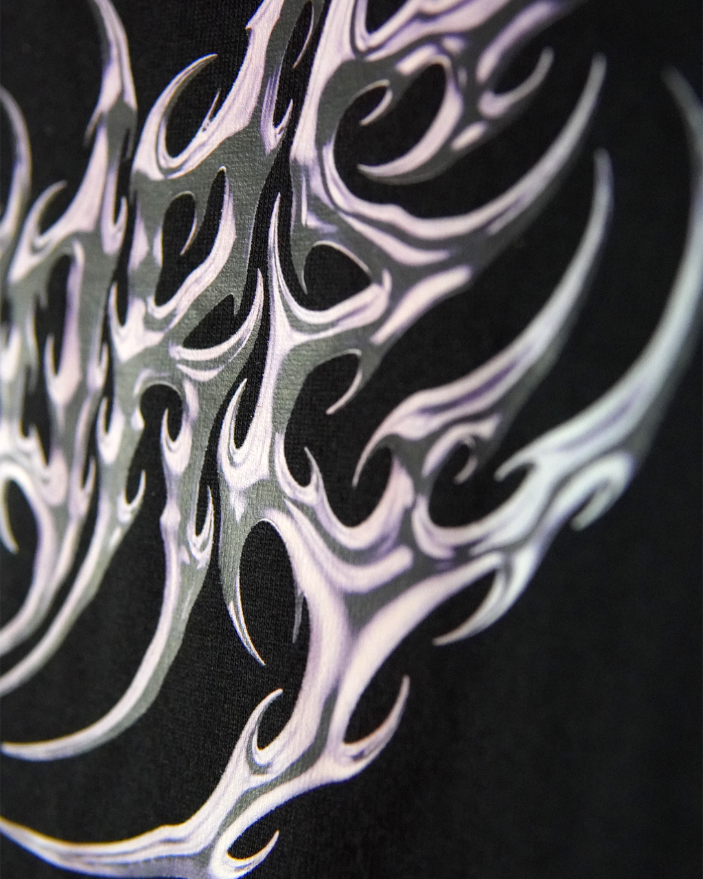 SKINRAVE Tee // KICKCORE GREY // The Manifesto